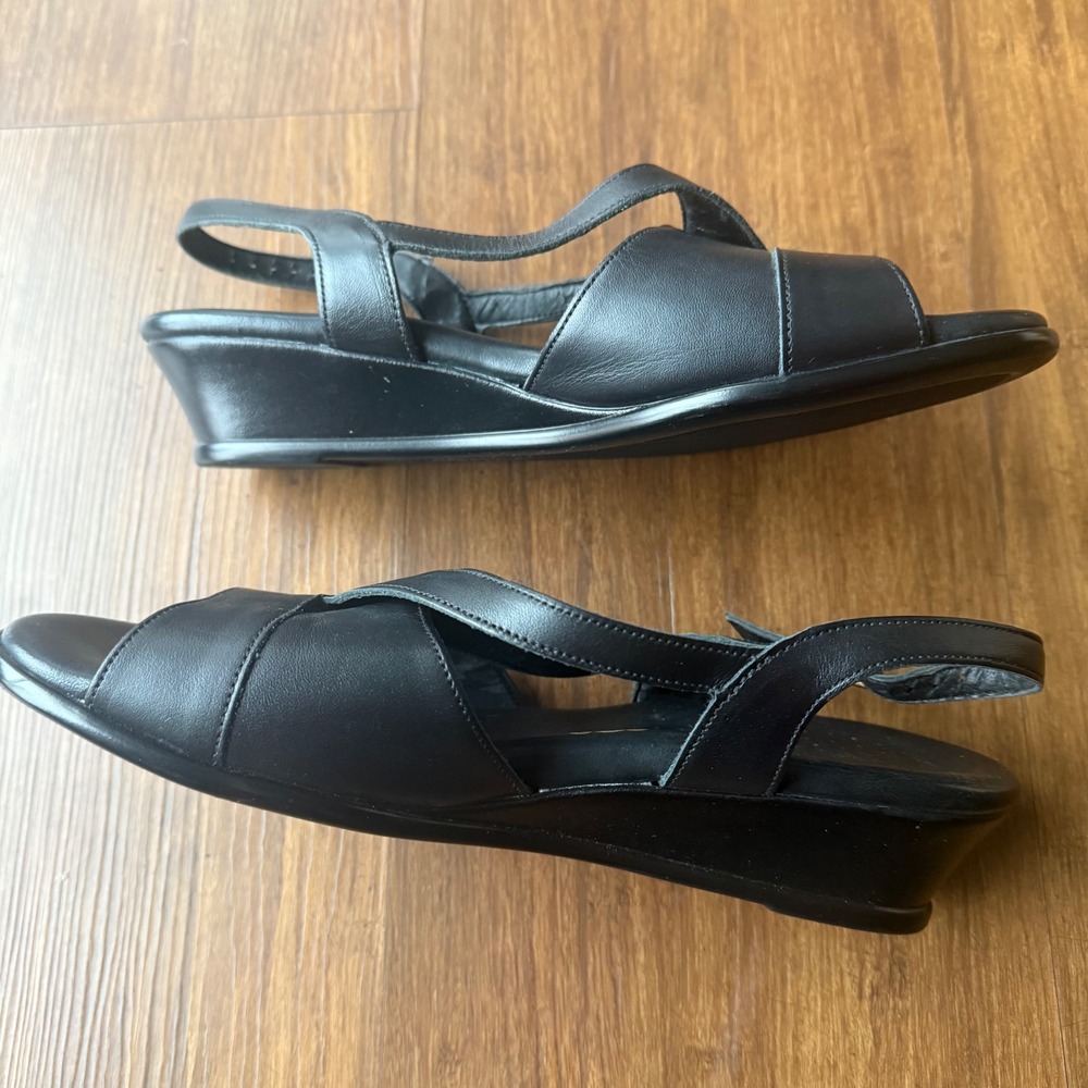 SAS Caress Cross Strap Wedge Sandal  Black Leather Womens 7.5M Comfort Support - Picture 5 of 9